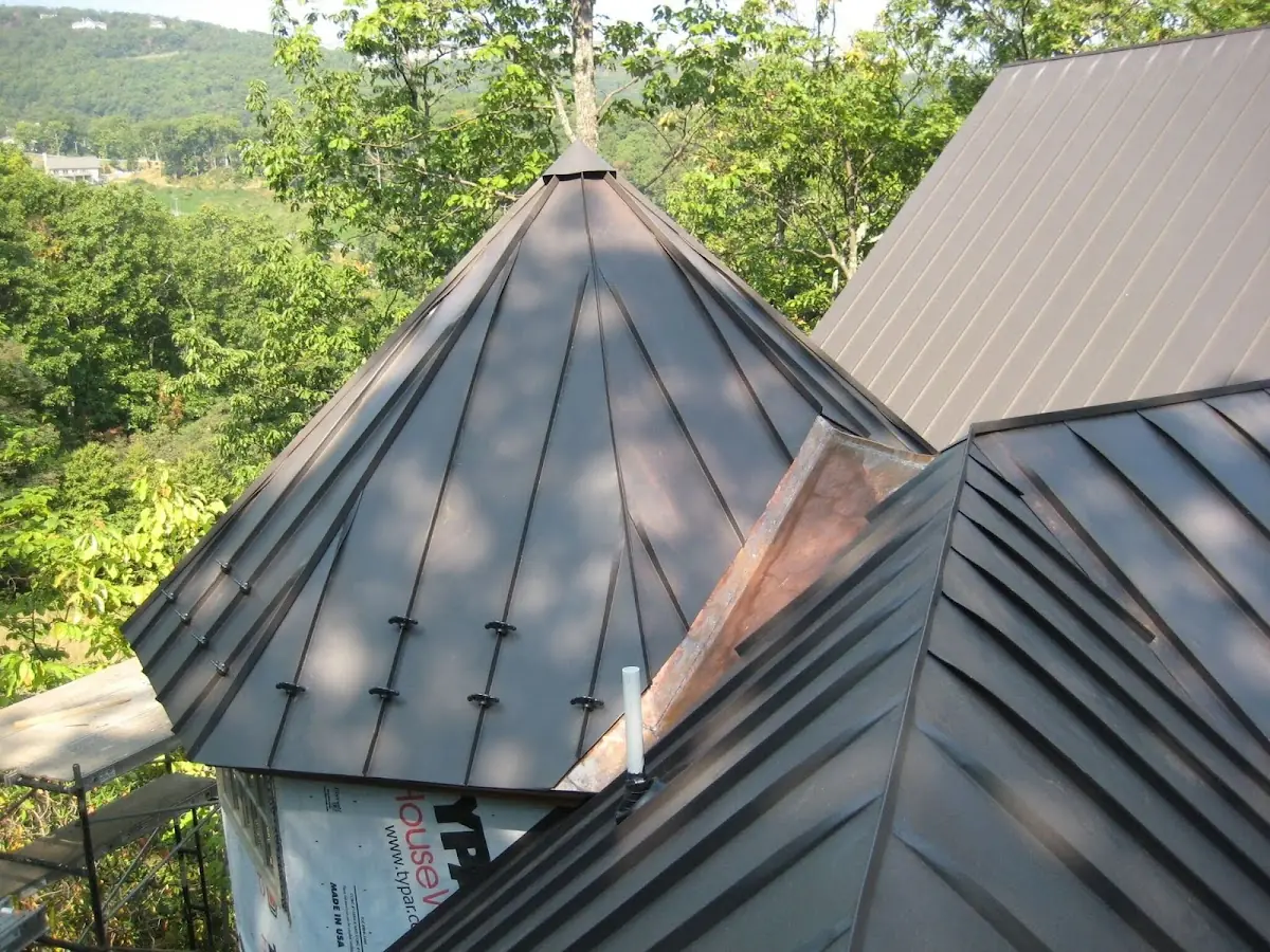 Professional Shingle Replacement & Repair by Craftsman Roofing in Brookfield Manor Mobile Home Park